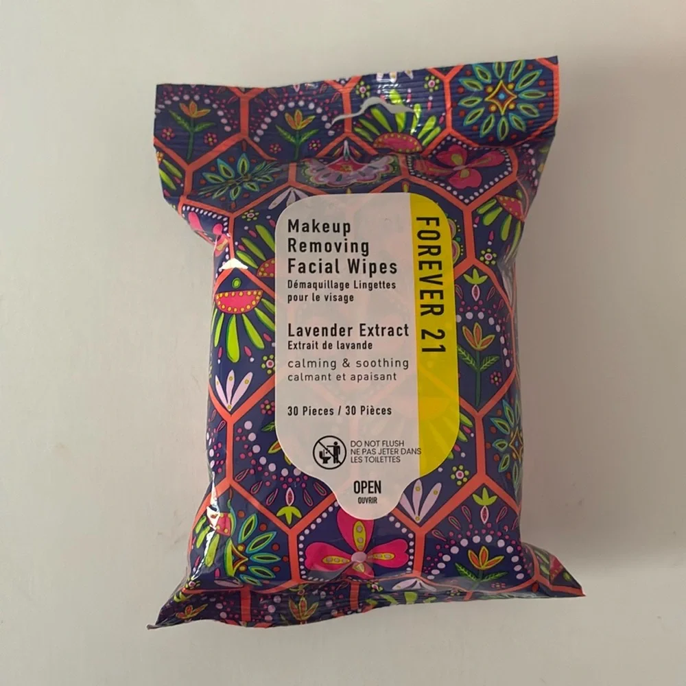 4/$20 Forever 21 Makeup Removing Facial Wipes – Lavender Extract (30-Count)